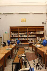 L'Officina dei papiri della Biblioteca Nazionale, il luogo che salva la storia di Ercolano