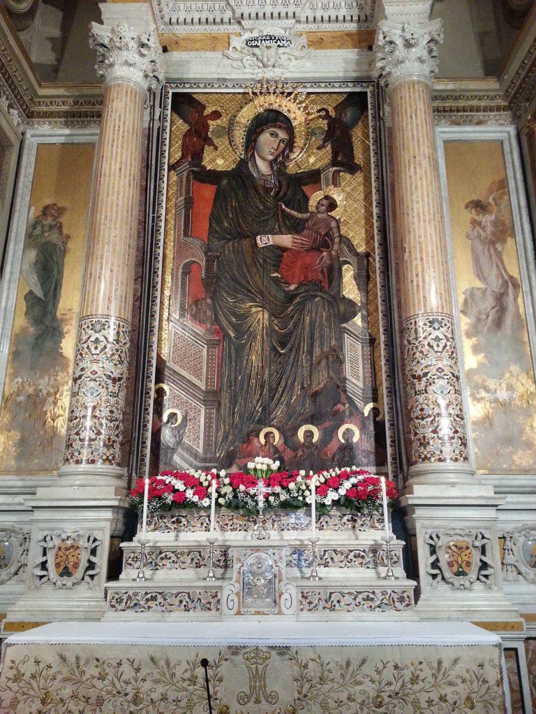 La Madonna di Montevergine è la protettrice dei femminelli. Perchè? 2 La Madonna di Montevergine è la protettrice dei femminelli. Perchè?